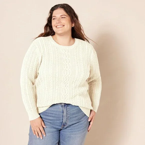 Elegant Cream Long-Sleeve Women's Cotton Cable Knit Sweater - Regular Fit